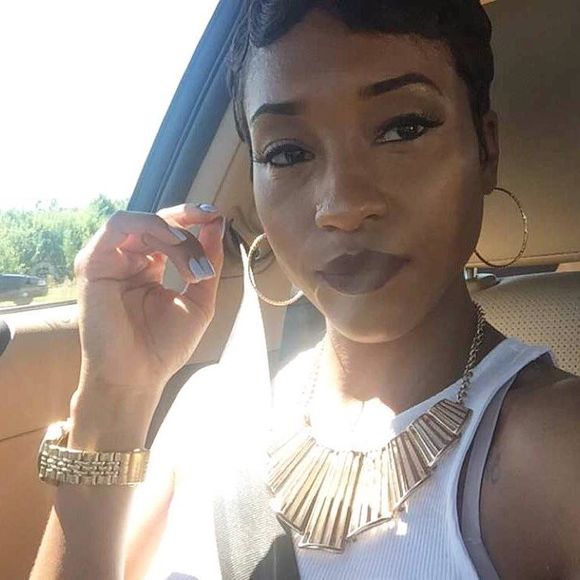 Meet your Posher, Tamika - Picture 1 of 1